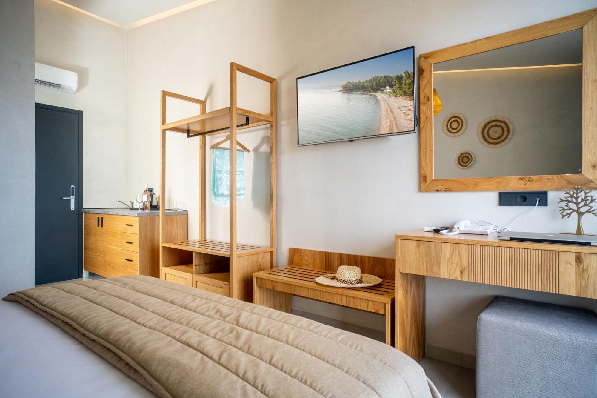 Luminous Luxury Living Aparthotel Kallithea  Exterior foto