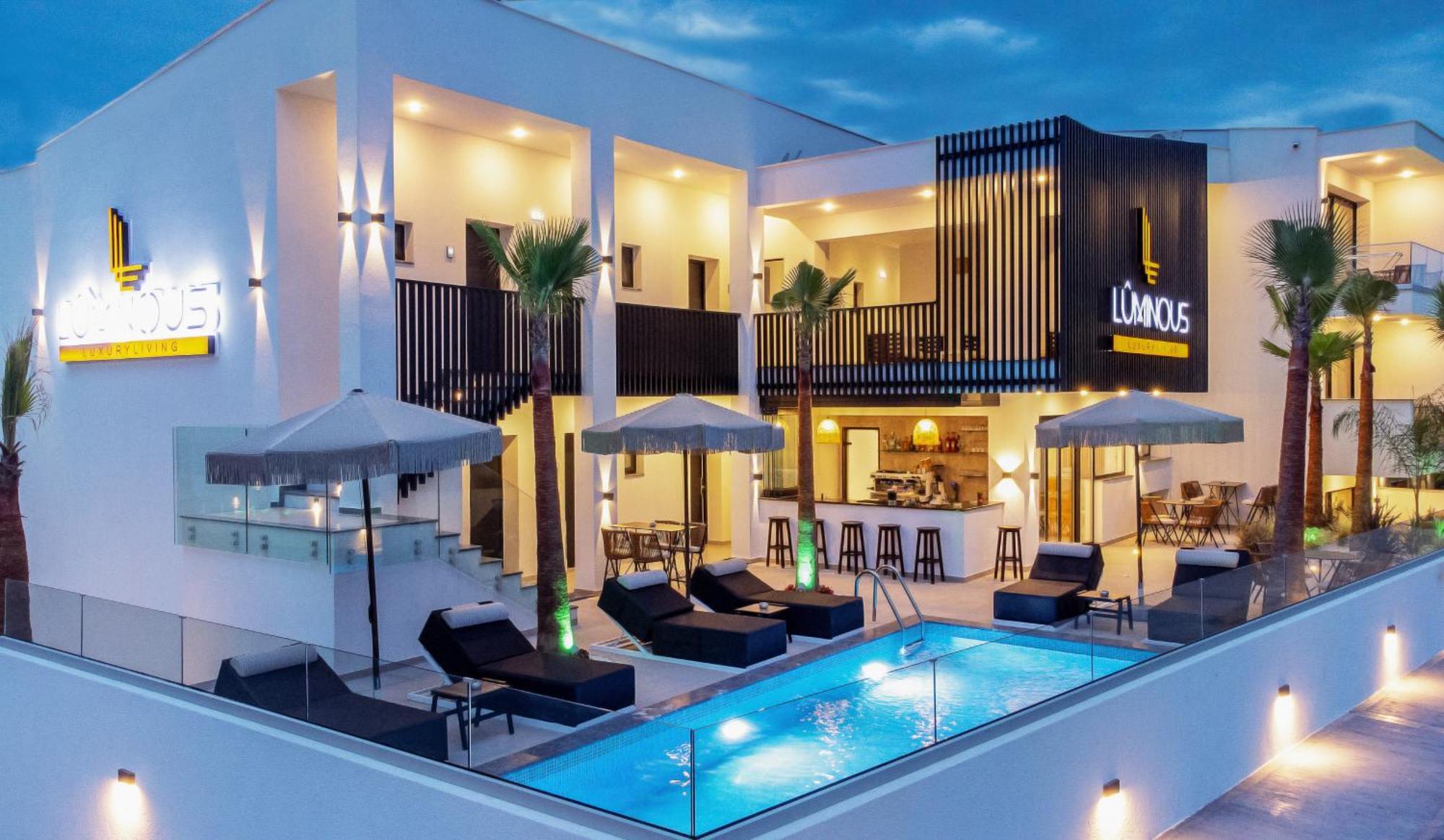 Luminous Luxury Living Aparthotel Kallithea  Exterior foto