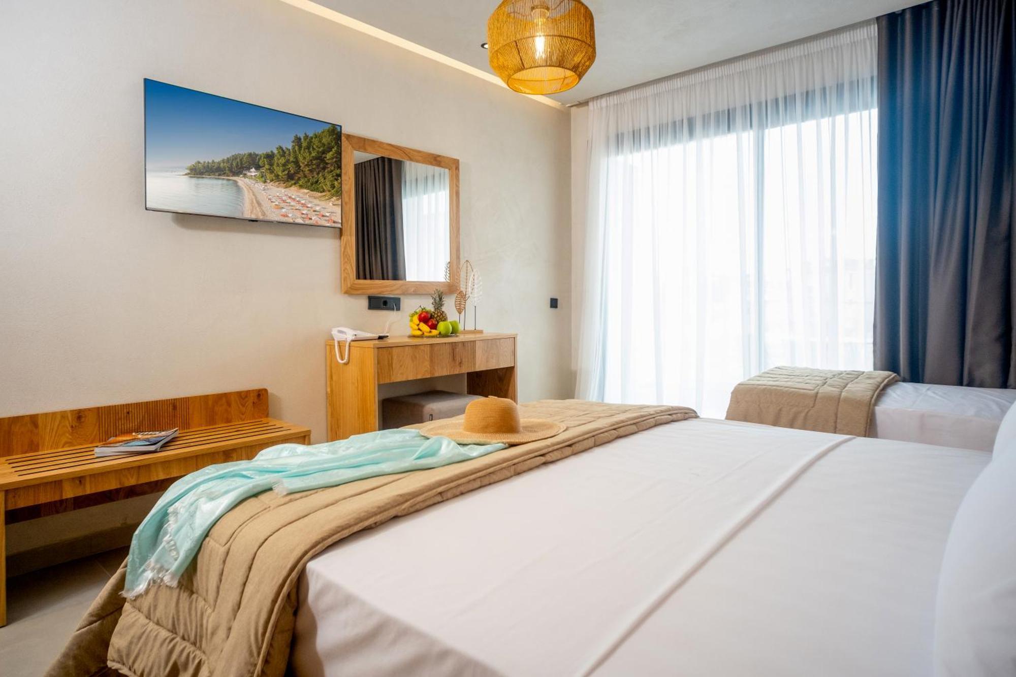 Luminous Luxury Living Aparthotel Kallithea  Exterior foto