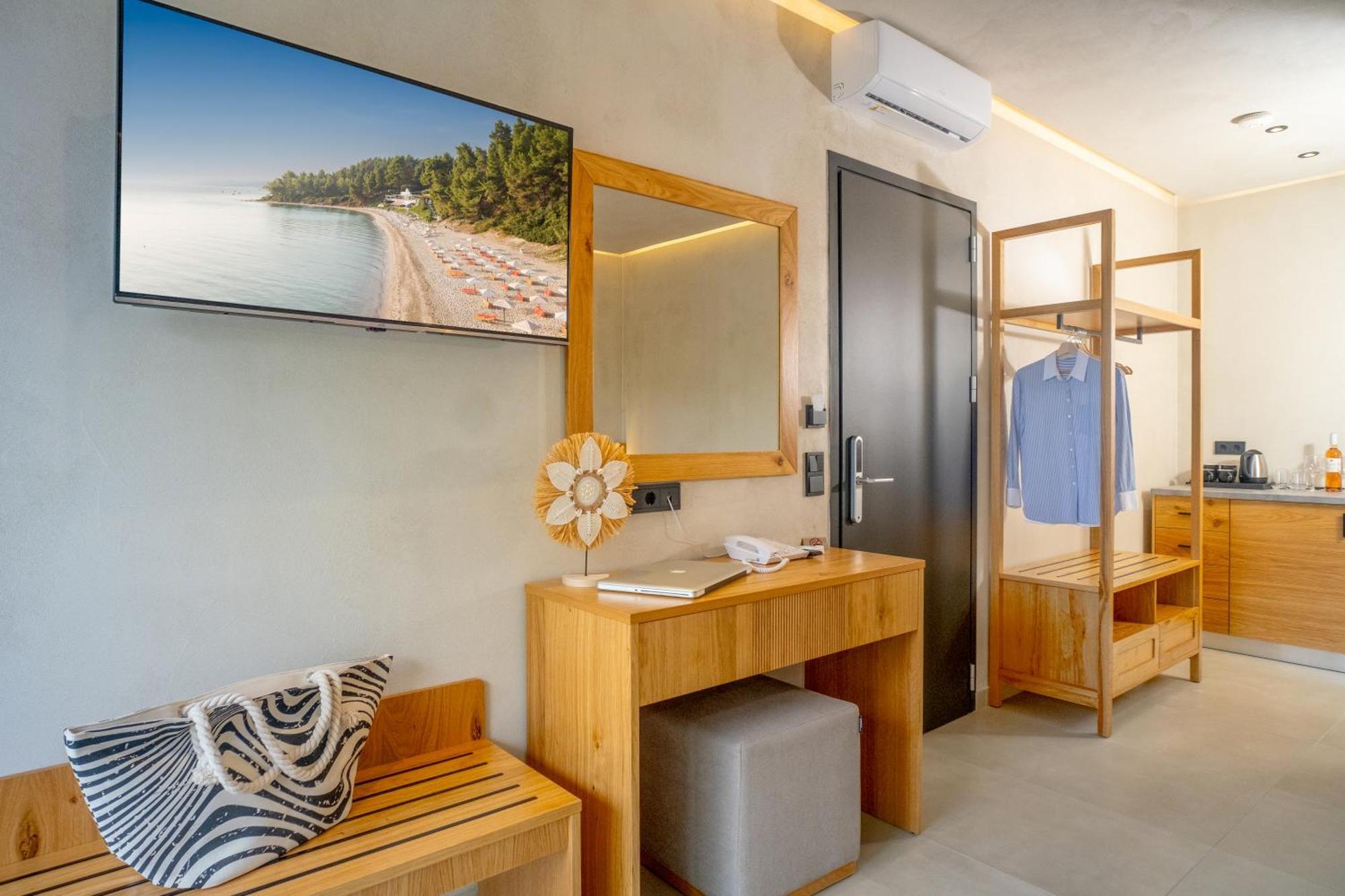 Luminous Luxury Living Aparthotel Kallithea  Exterior foto